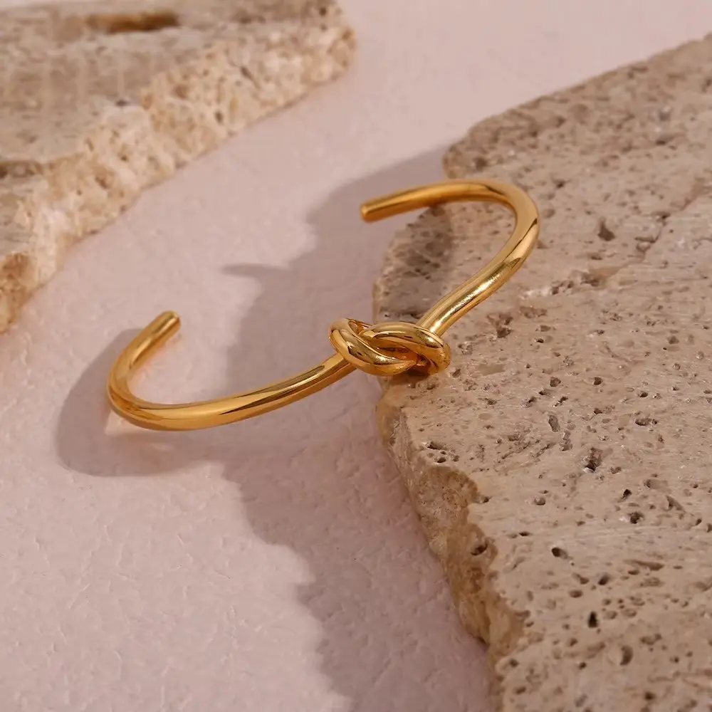 [B0025-2] Trending Knot Bracelets (2mm)