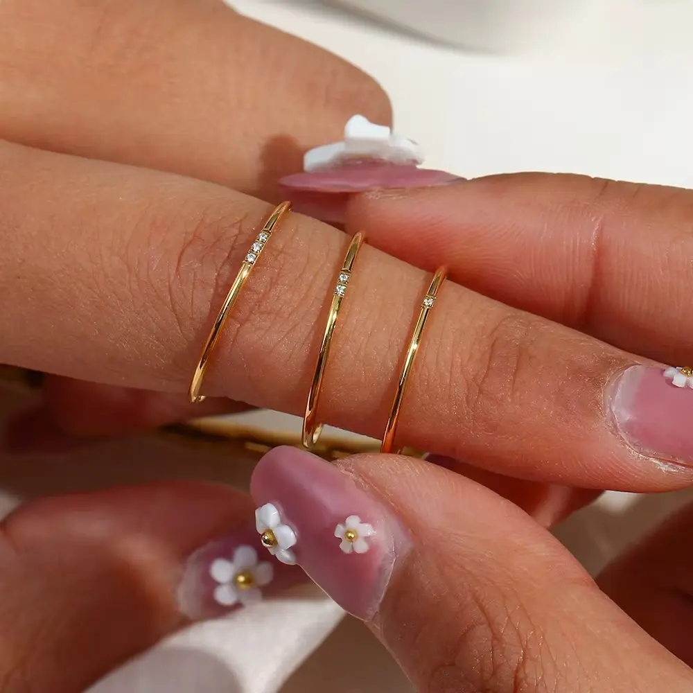 [R0002-1-6] Tiny and Dainty Zircon Rings (1 Zircon, 6)