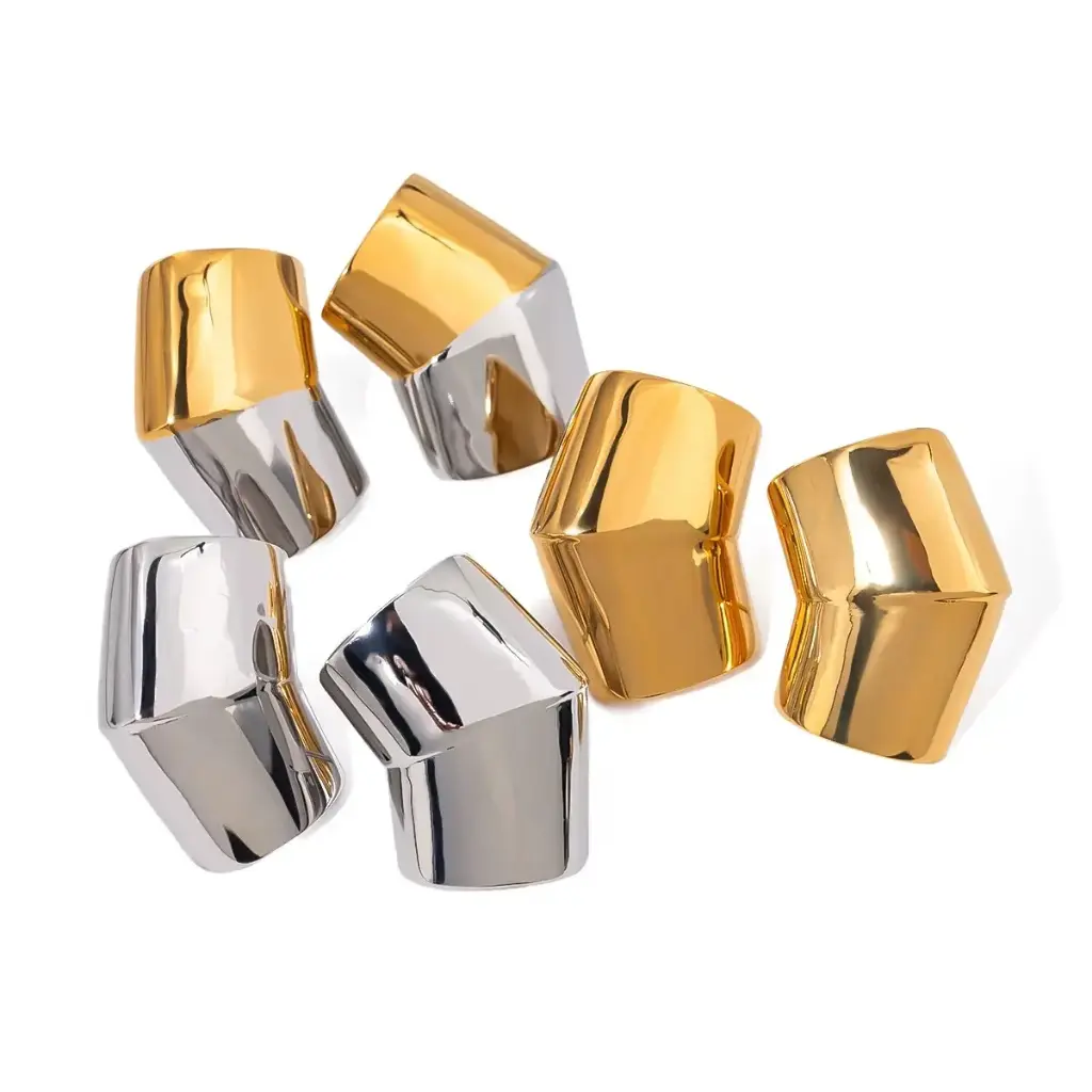 [E00040-G] Geometric Chunky Stud Earrings for Women (18K Gold PVD)