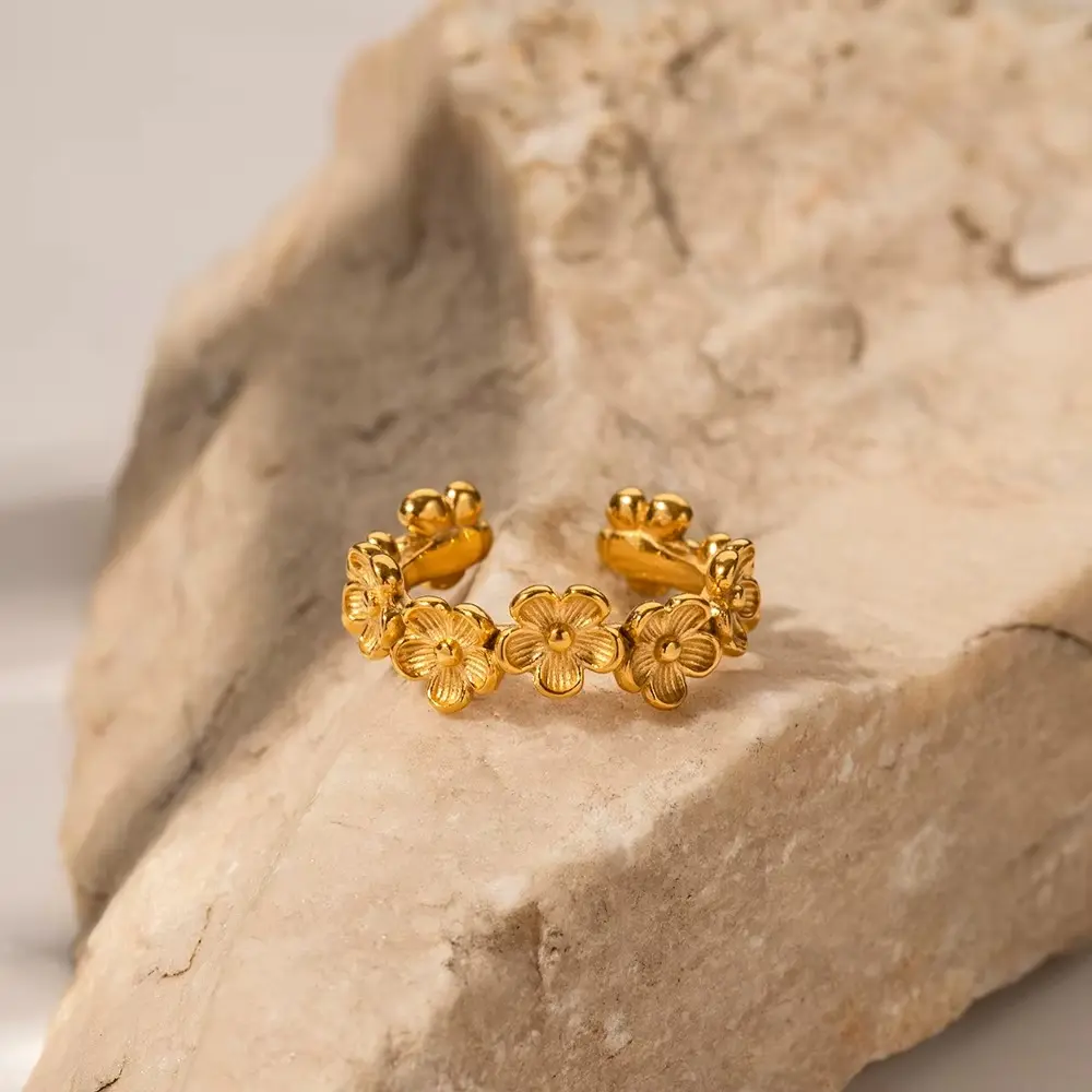 18k Gold PVD Plated Flower Band Ring